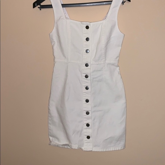 URBAN OUTFITTERS white button up denim dress - Picture 2 of 3